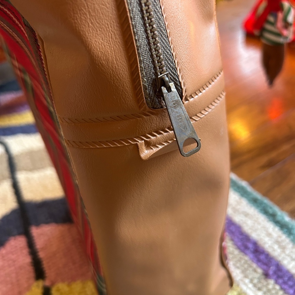 Thermos Red and Brown Plaid Bag - Picture 3 of 9